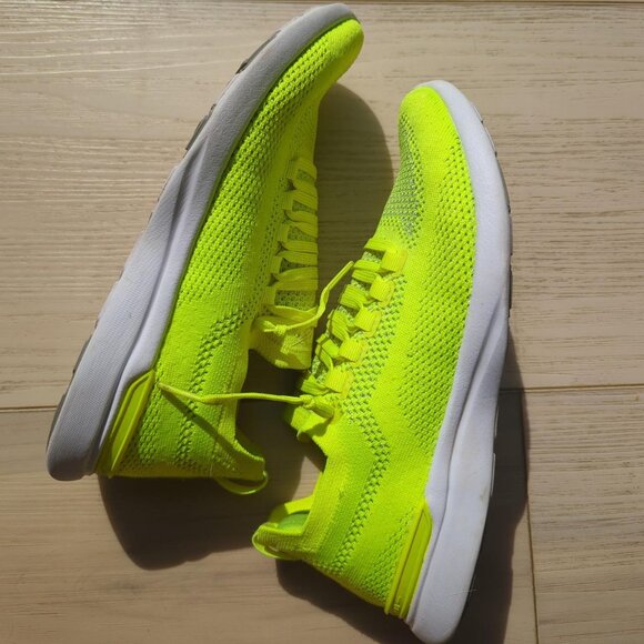 🔥 NEON LIME APL TECHLOOM – LIKE NEW! SIZE 7.5 (WOMEN’S) 🔥 - Picture 5 of 9